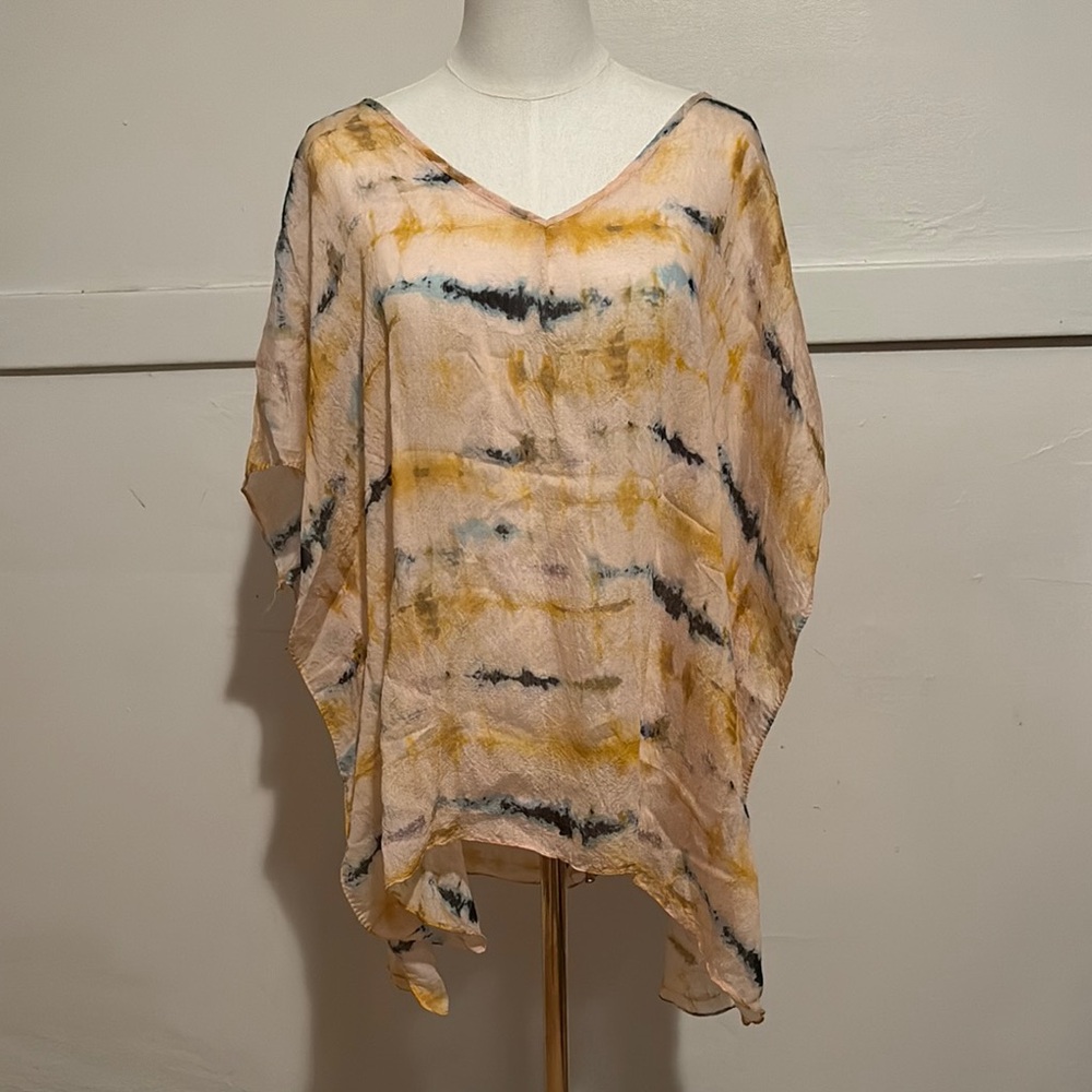 Cream and Tan Oversized 3/4 Sleeve Blouse